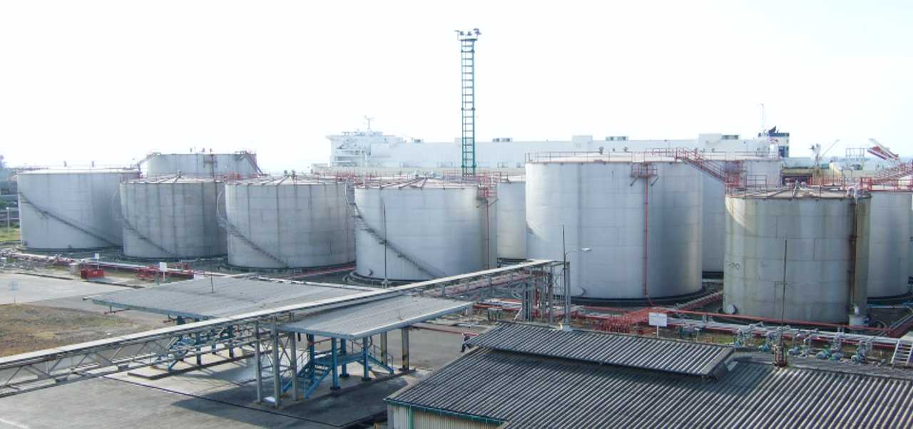 Oil & Gas: Tank Yard